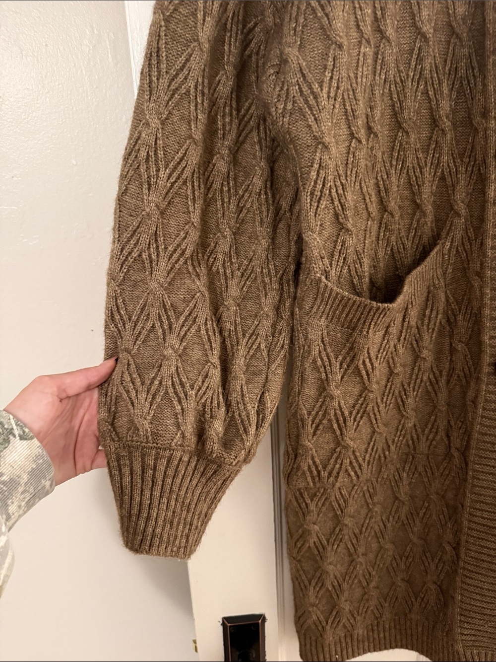 Button-Front Long Knit Cardigan with Denim Collar - Brown - Picture 4 of 6